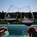 Collis Winery - Family & Friends - Mobilhome