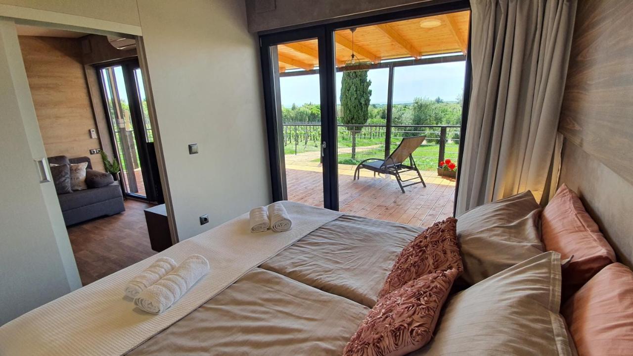 Collis Winery - Family & Friends - Mobilhome Camping *